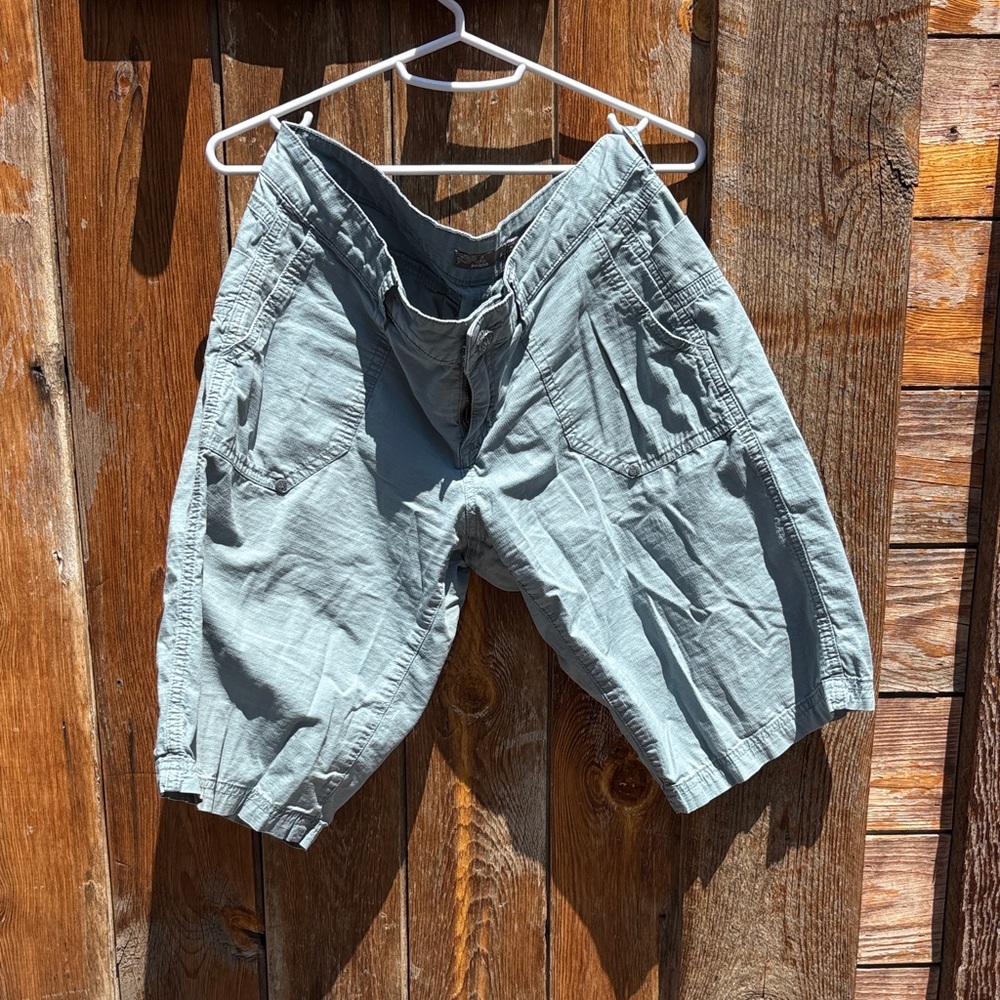 Prana Men's Light Gray Cargo Shorts